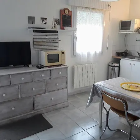 Grand Studio Sur Jardin Nantes Beaujoire B Exterior photo